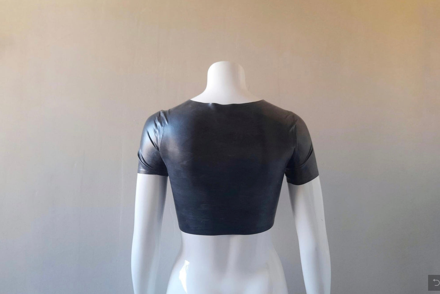 Callie crop T-shirt