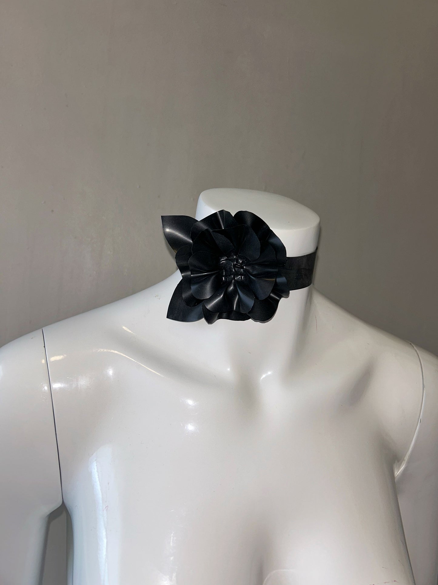 Flower Choker